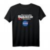Kennedy Space Center - NASA T-Shirt für Raumfahrtfans | Klassisch geschnitten, doppelt genähter Saum
