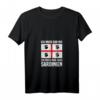 Damen Sardegna Flagge T-Shirt mit V-Ausschnitt - Ich muss gar nix, ich muss nur nach Sardinien, perfektes Geschenk für Sardinien-Liebhaber