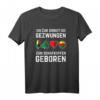 Zum Schafkopfen geboren - Traditionsreiches Kartenspiel T-Shirt für Bayern und Franken, ideal für Stammtisch & Turniere