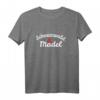 Schwarzwaldmädel Schwarzwald Maidli Damen & Kinder T-Shirt mit Bollenhut – Perfekt für Schwarzwald-Liebhaber, Geschenke & Urlaubserinnerungen
