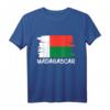 Flagge Madagaskar T-Shirt – Blickfang auf Straße, Arbeit & Events – Perfektes Geschenk für Familie & Freunde