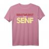 Witziges Bratwurst T-Shirt mit Senf Geschenk – Lustiges Imbiss T-Shirt für Wurst- und Currywurst-Liebhaber, ideal zu Geburtstag, Weihnachten und Fasching