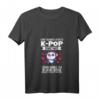 Damen T-Shirt mit Spruch 'Ich höre K-Pop und trinke Bubble Tea' - Lustiges Panda K-Pop Merchandise mit V-Ausschnitt