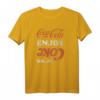 Coca-Cola Enjoy Upside Down Drink Logo T-Shirt für Fans - Soft Drink & Markenmode für Männer und Frauen