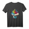 Pop Art Cupcake T-Shirt in buntem Design – Kreatives, farbenfrohes Mode-Statement für Kunst- und Food-Fans