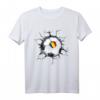 Rumänien Fußball T-Shirt mit Flagge in Rissigem Wand-Design – Perfekt für Fans und Supporter bei Spielen und Turnieren