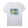 Schwedische Flagge T-Shirt - Klassisch geschnitten mit doppelt genähtem Saum, perfekt für Schweden-Fans und Nationalstolz