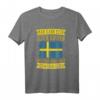 Man kann kein Glück kaufen - Schweden T-Shirt mit Flagge für Skandinavien-Fans, Urlauber, Vikinger und Angler - Perfektes Geschenk für Weihnachten & Geburtstag