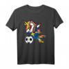 Dabbing Unicorn Schweden Fußball 2019 T-Shirt für Kinder – Lustiges Fan-Shirt für Fußballparty, Turniere & als Geschenk für Fußballfans und Trainer