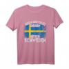 Tausche Arbeitsplatz gegen Hütte in Schweden T-Shirt – Perfektes Geschenk für Schweden-Liebhaber, Vikinger, Angler & Skandinavien-Fans