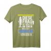 Diese Frau Ist An Sexy Angler Vergeben - Lustiges Schweden Angler T-Shirt für Fischer, Karpfenliebhaber und Angeltour-Fans