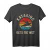 Kayaking Gets Me Wet Vintage Kayak T-Shirt – Lustiges Wassersport-Geschenk für Kajakfahrer & Kanu-Enthusiasten